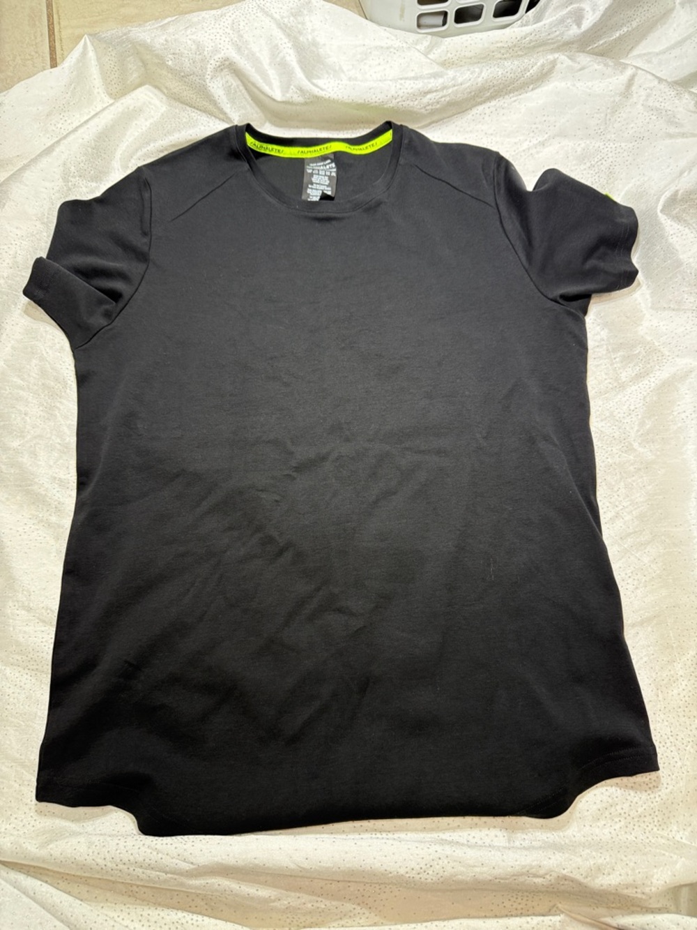 Alphabets Men's Black Crew Neck Short Sleeve Shirt size L
